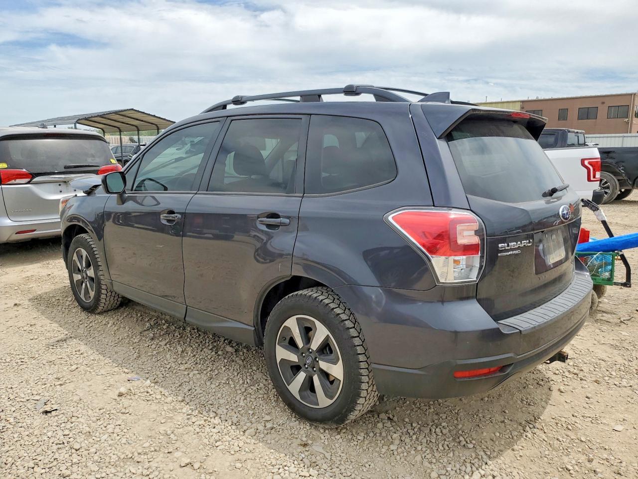 2017 SUBARU FORESTER