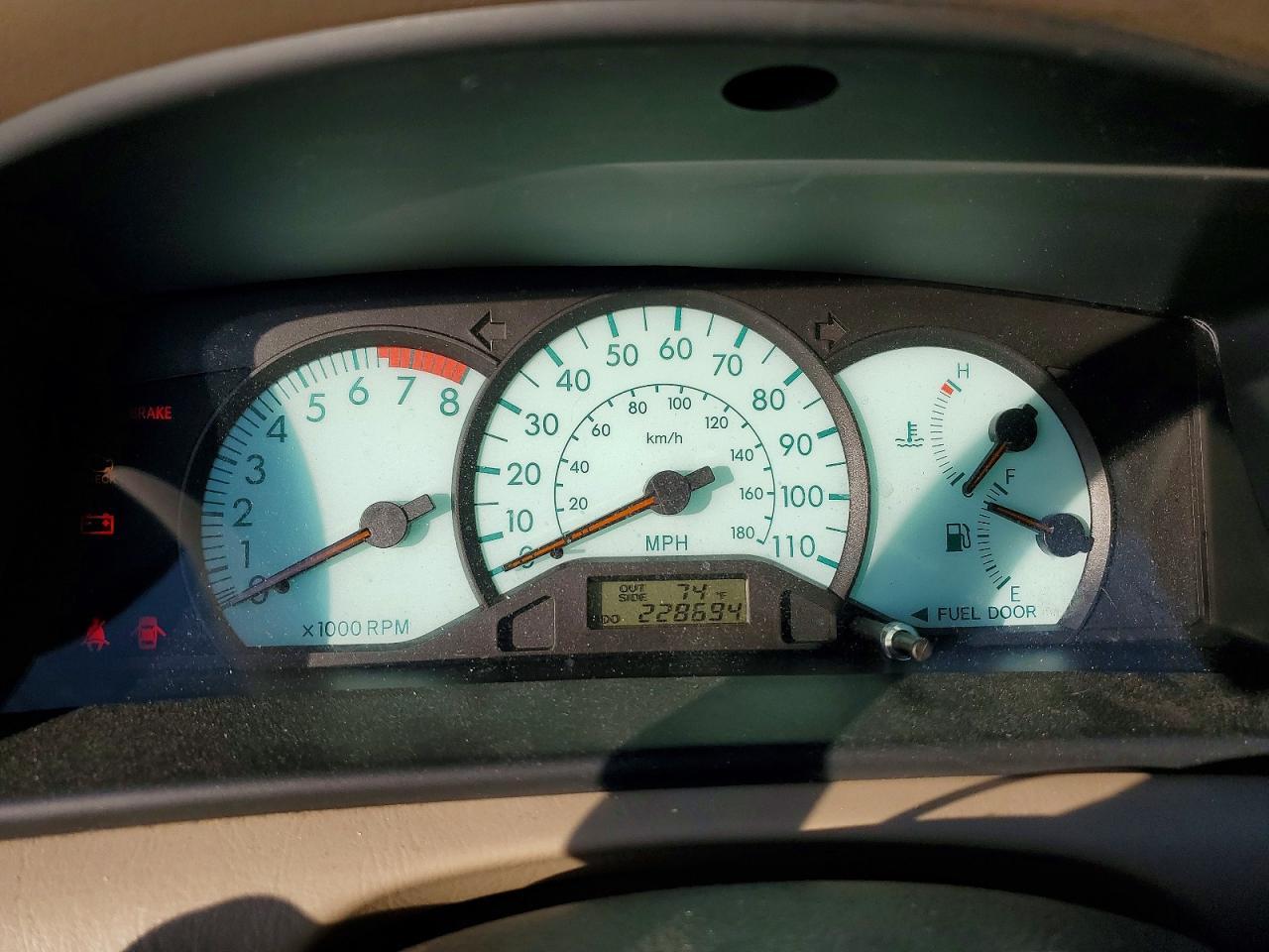 2004 TOYOTA COROLLA