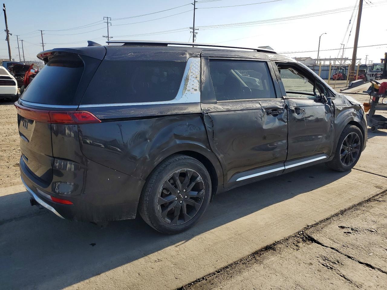 2022 KIA Carnival