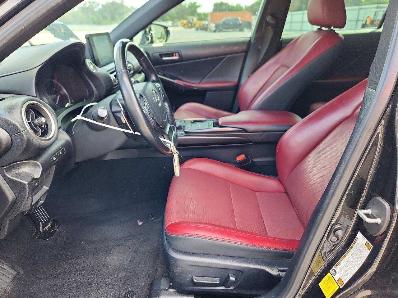 2021 LEXUS IS 300