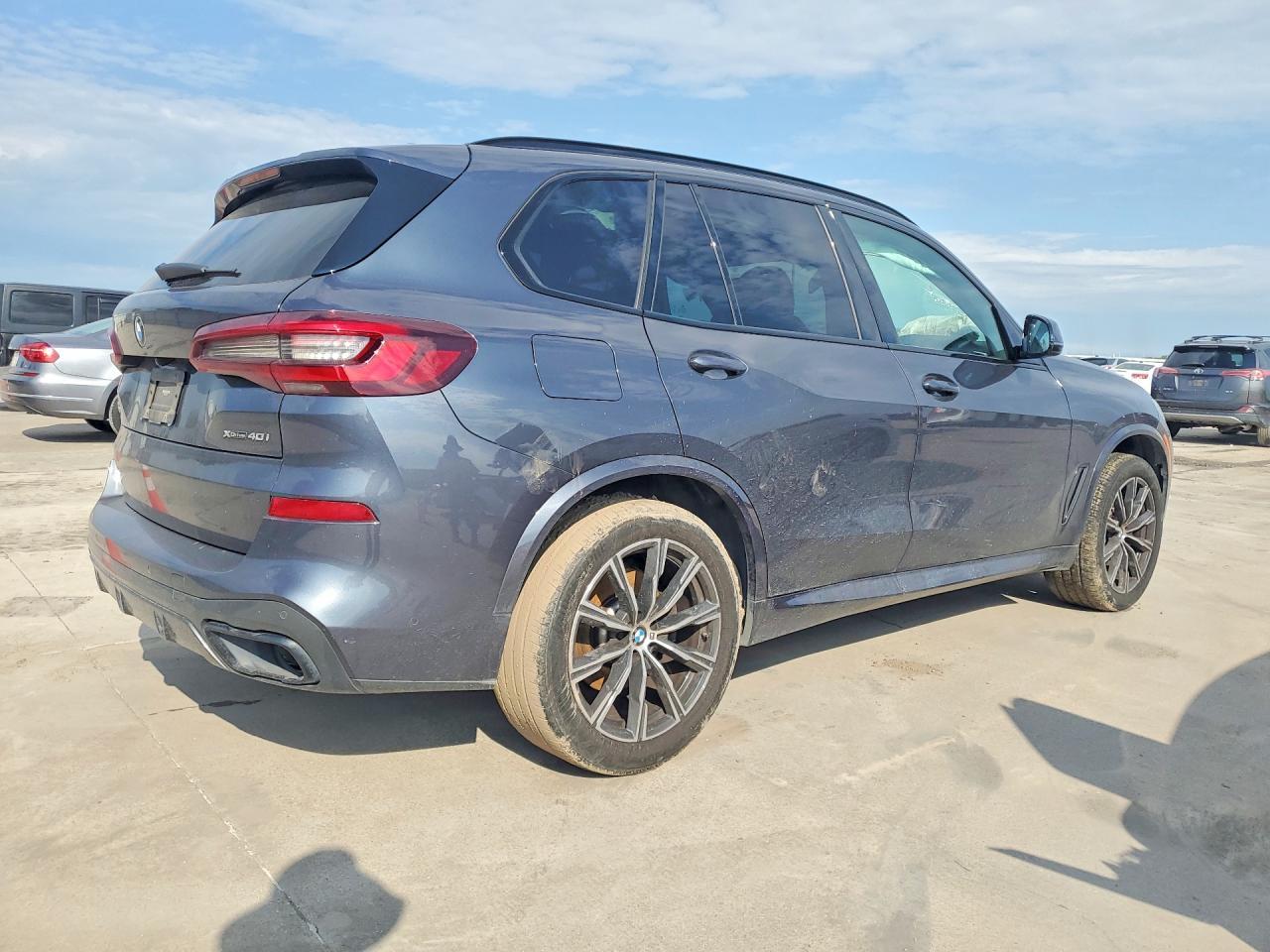 2022 BMW X5