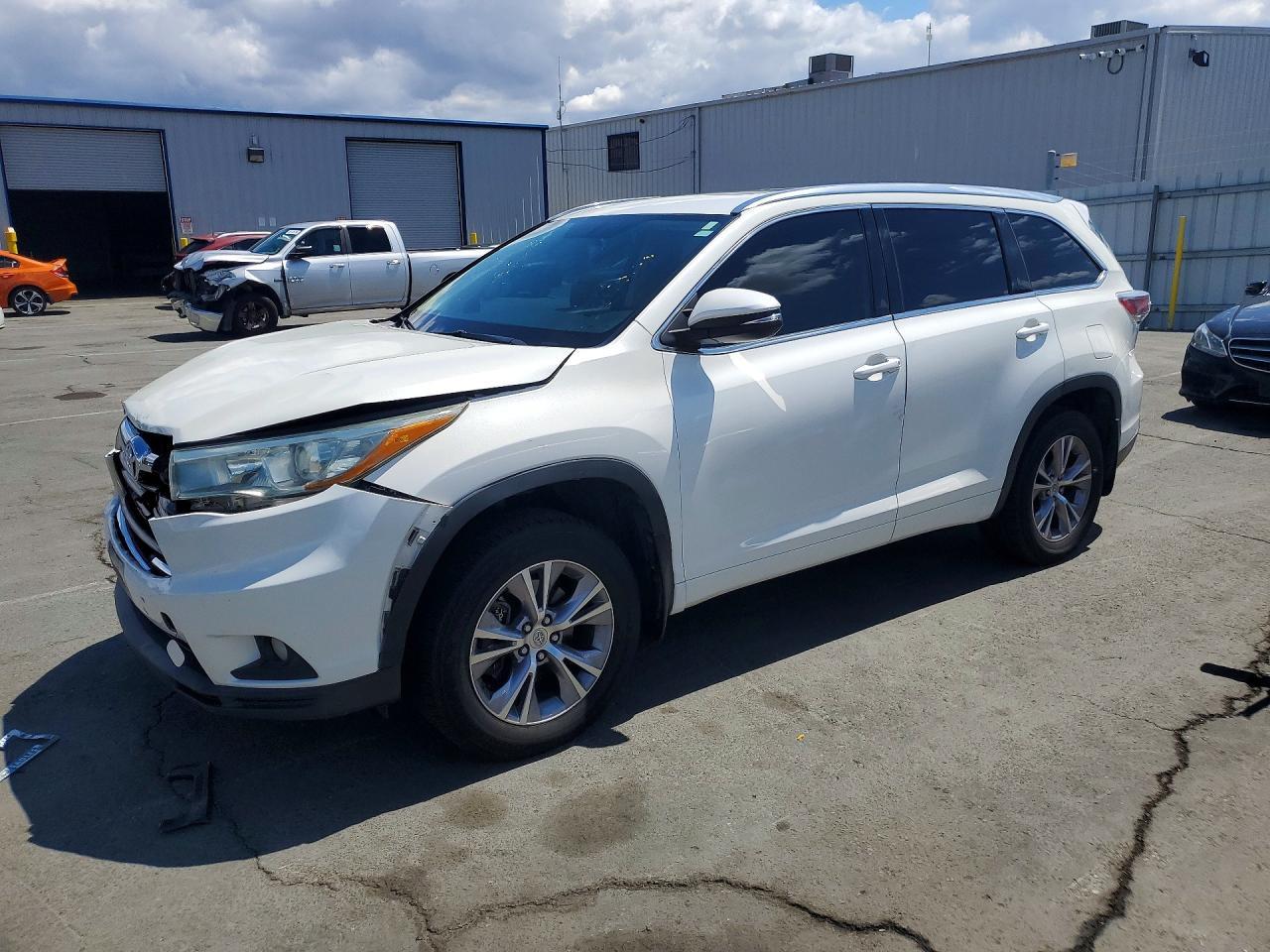2015 TOYOTA HIGHLANDER