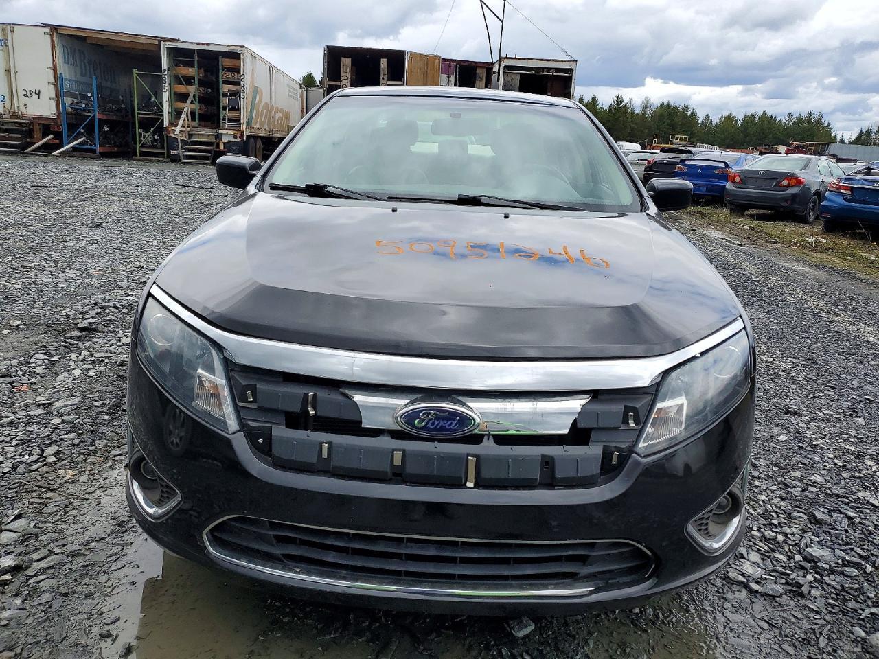 2011 FORD FUSION