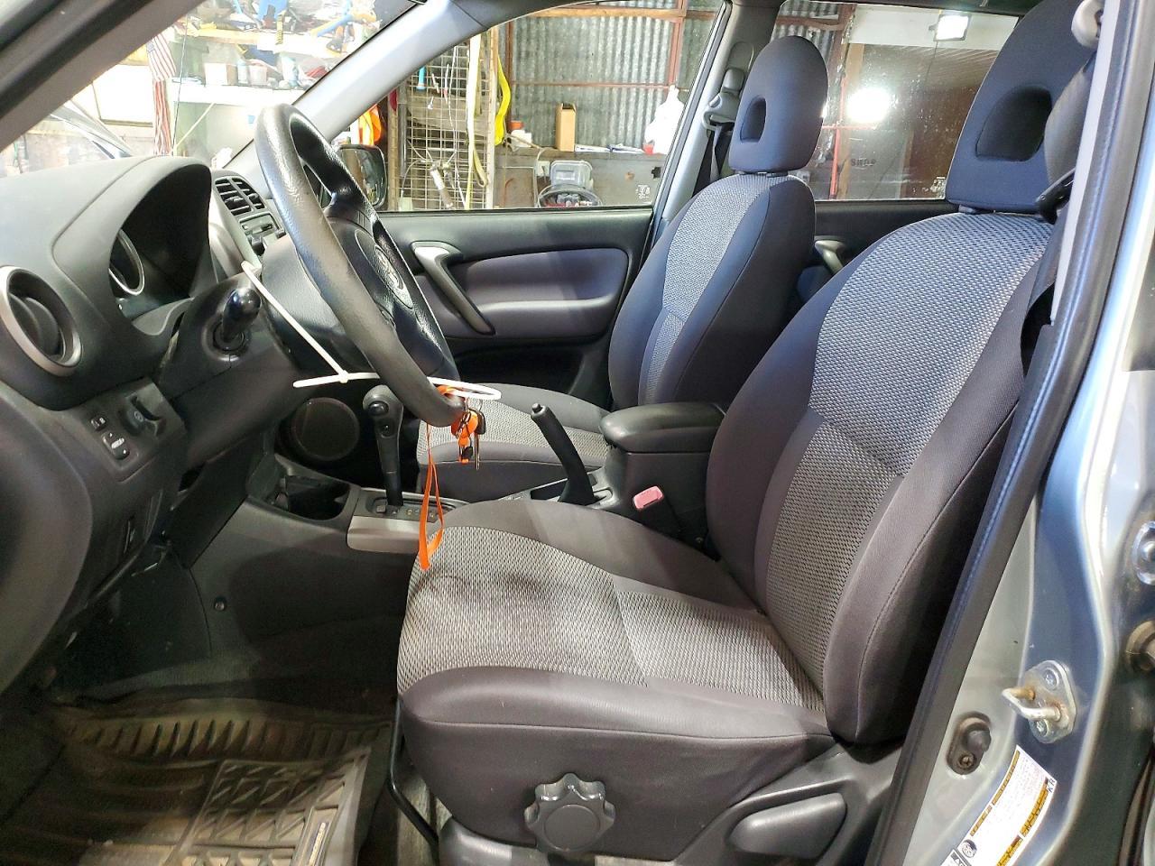 2005 TOYOTA RAV4