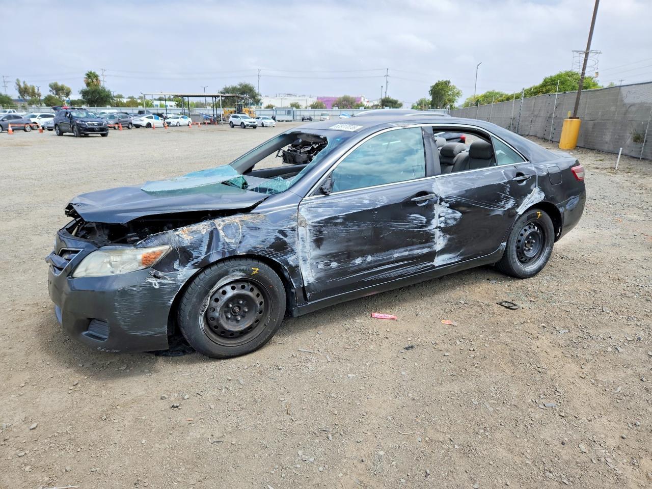 2011 TOYOTA CAMRY