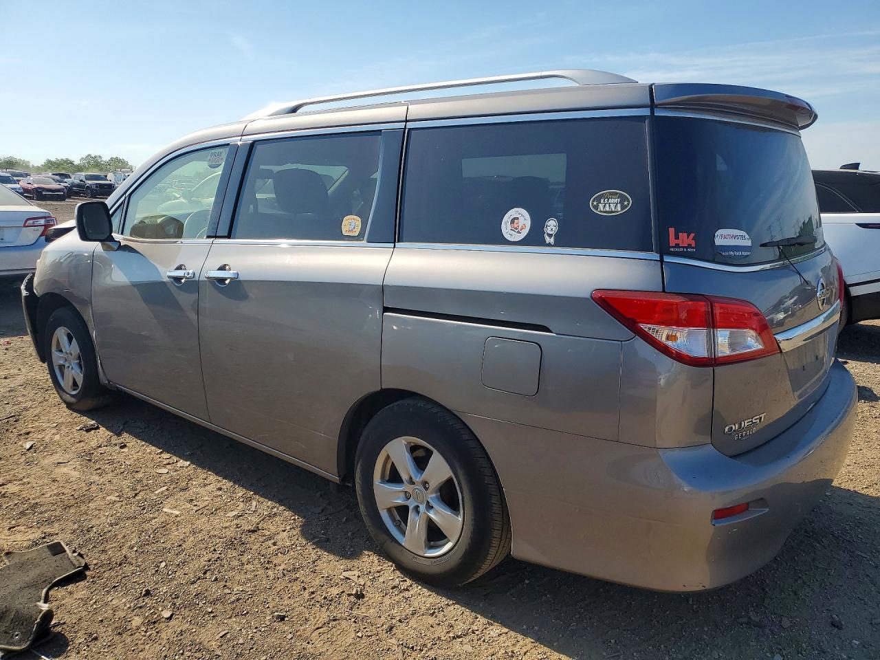2013 NISSAN Quest