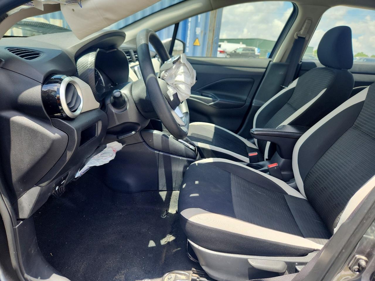 2020 NISSAN VERSA