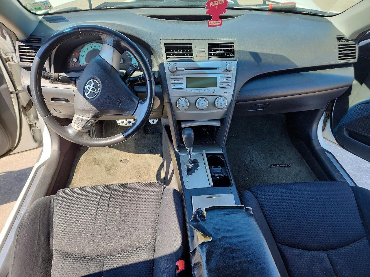 2011 TOYOTA CAMRY