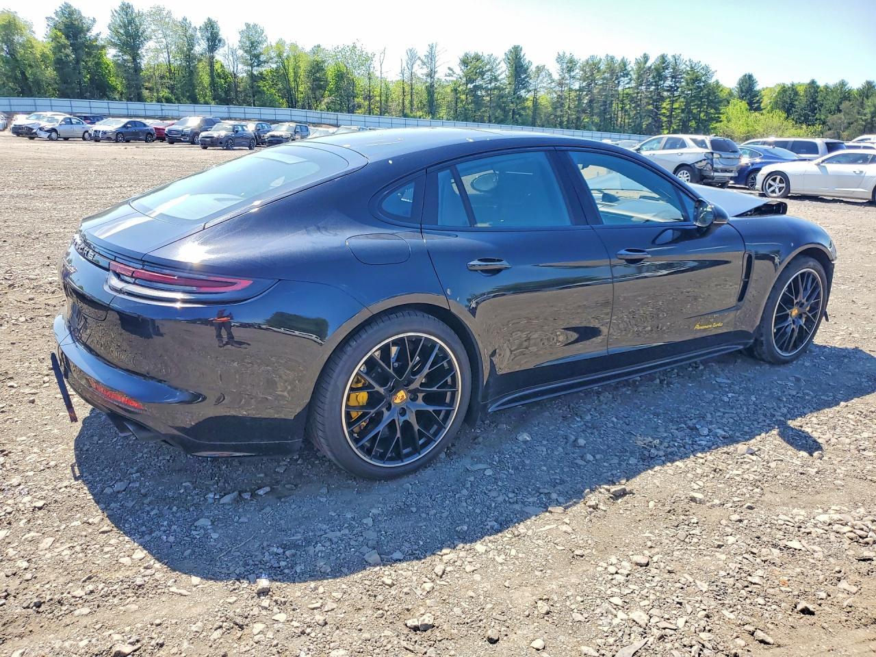 2017 PORSCHE Panamera