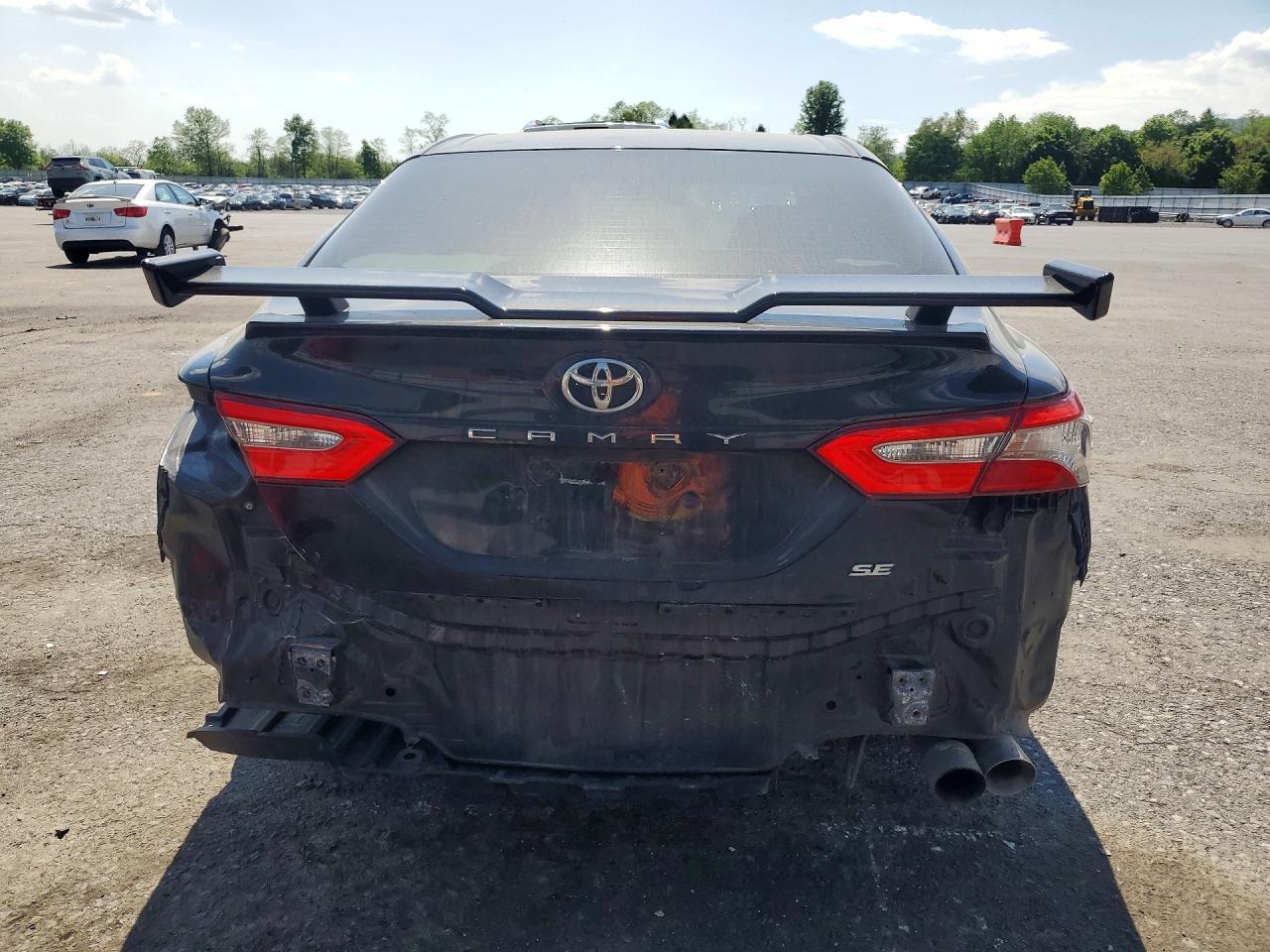 2018 TOYOTA CAMRY