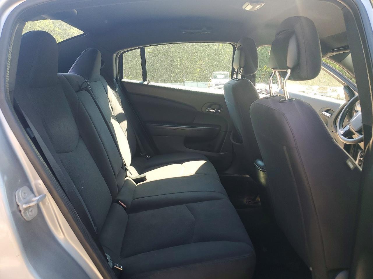 2014 CHRYSLER 200