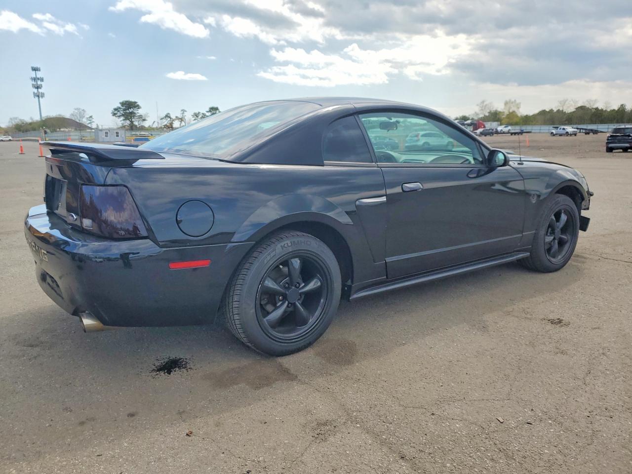 2004 FORD MUSTANG