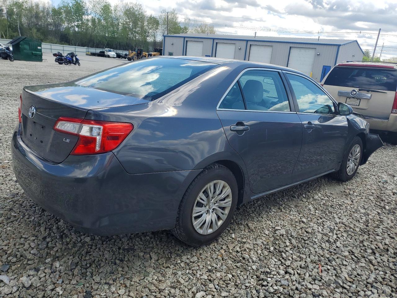 2014 TOYOTA CAMRY