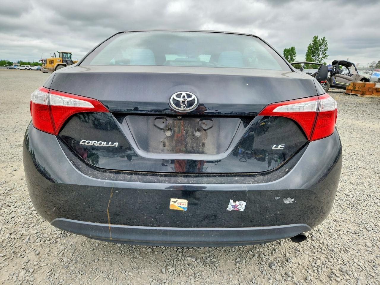 2015 TOYOTA COROLLA