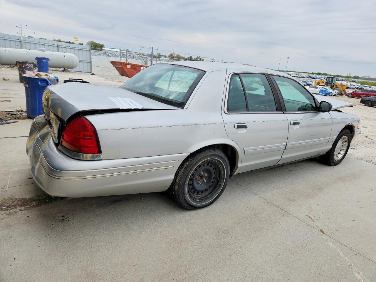 2001 FORD Crown Victoria