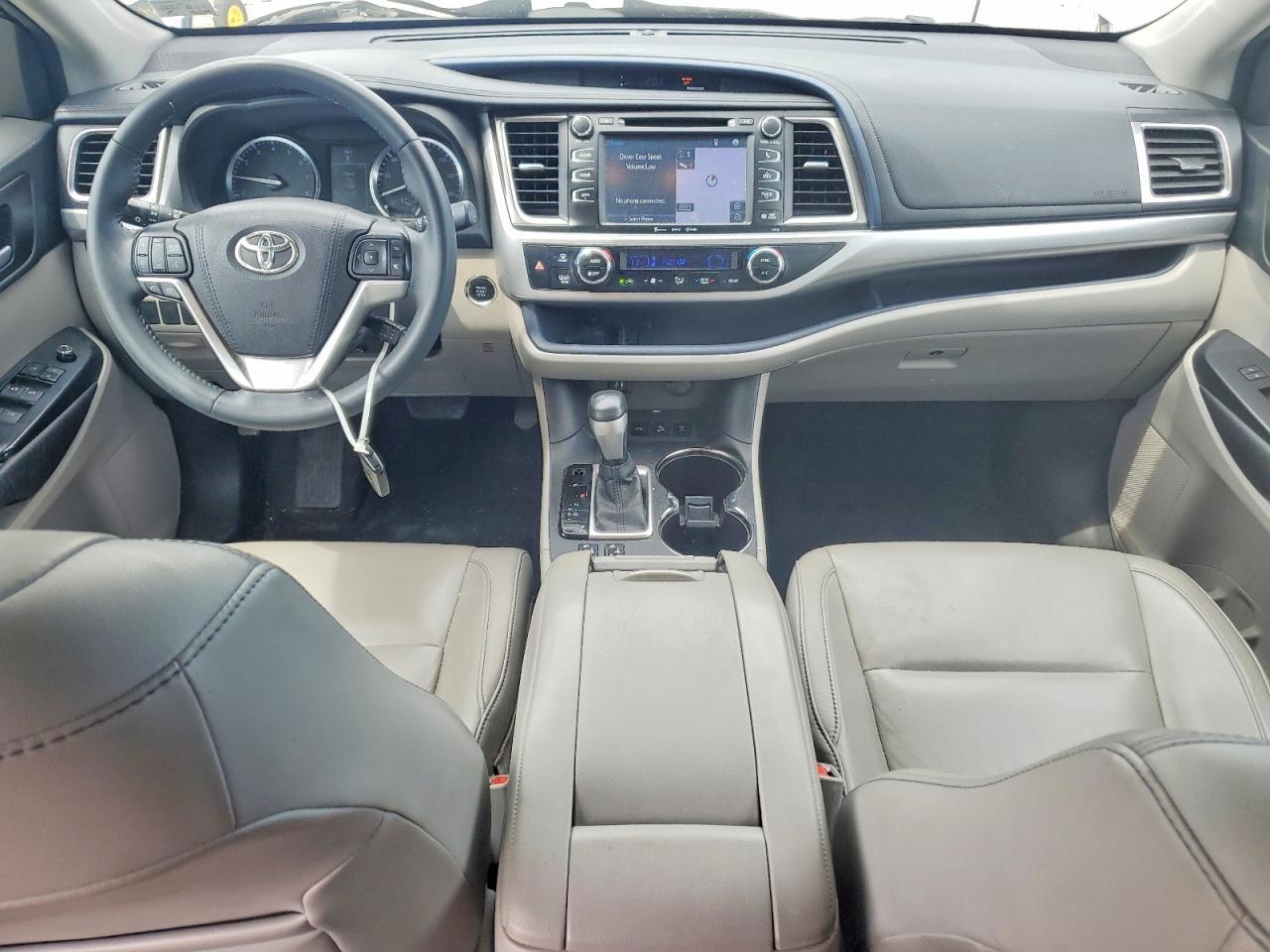 2016 TOYOTA HIGHLANDER