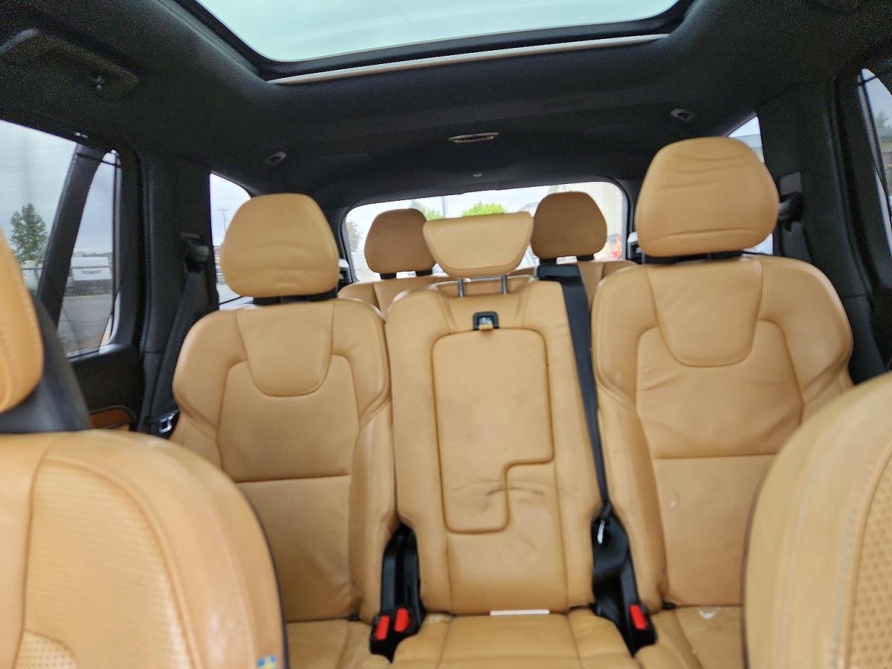 2017 VOLVO XC90