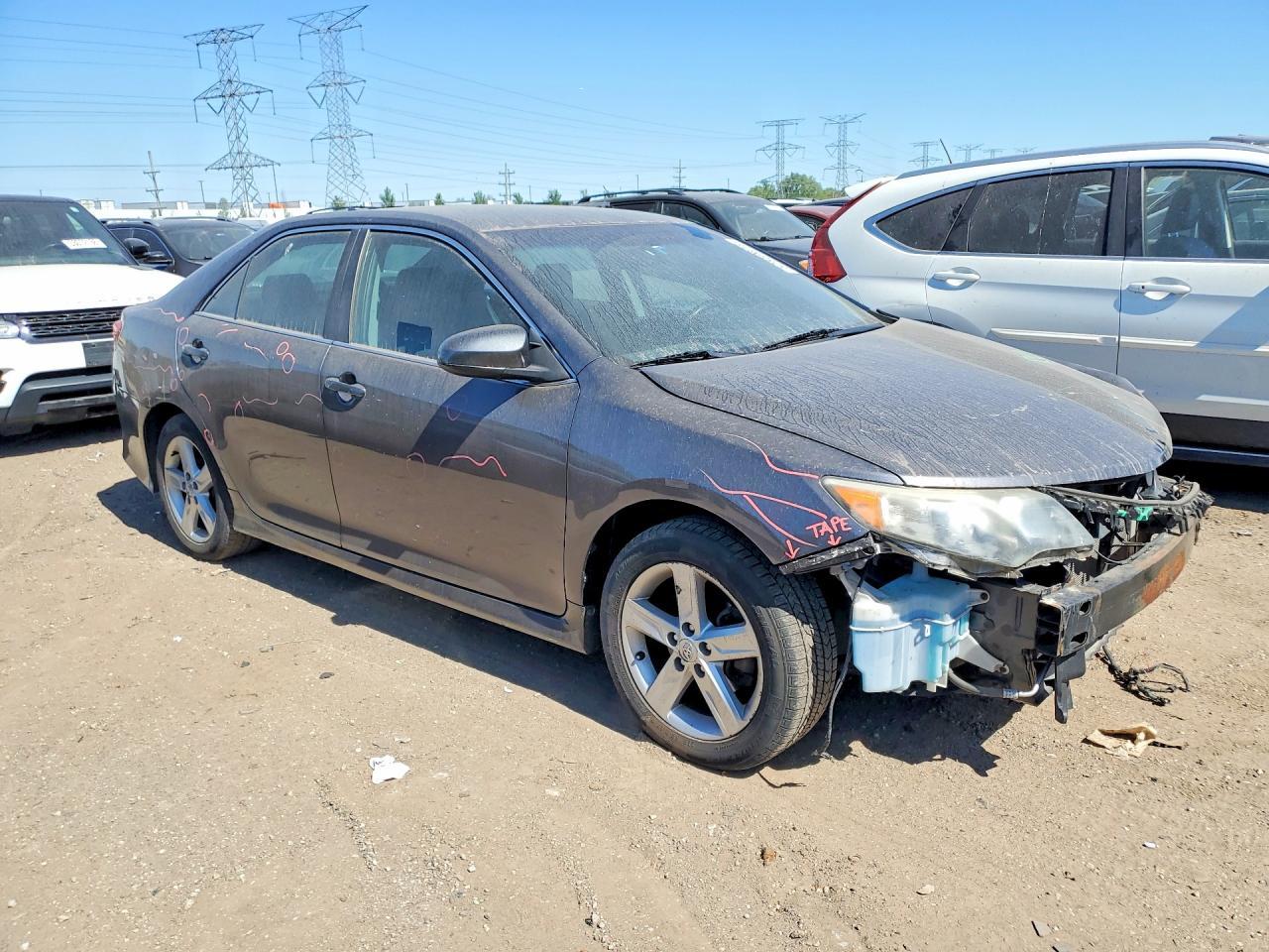 2014 TOYOTA CAMRY
