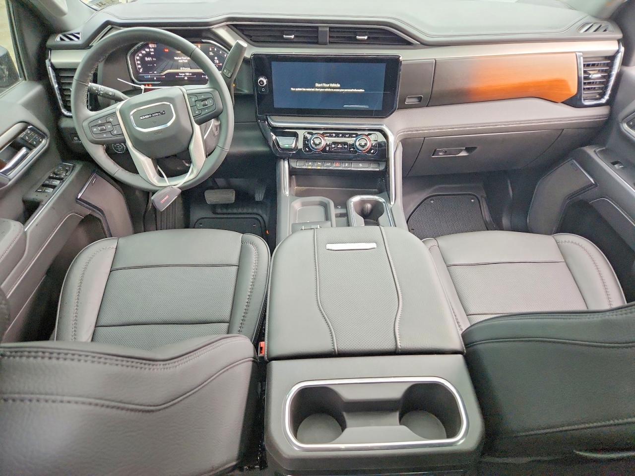 2025 GMC Sierra