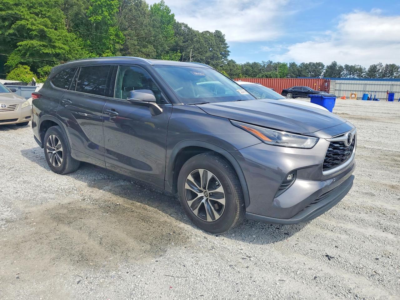 2021 TOYOTA HIGHLANDER