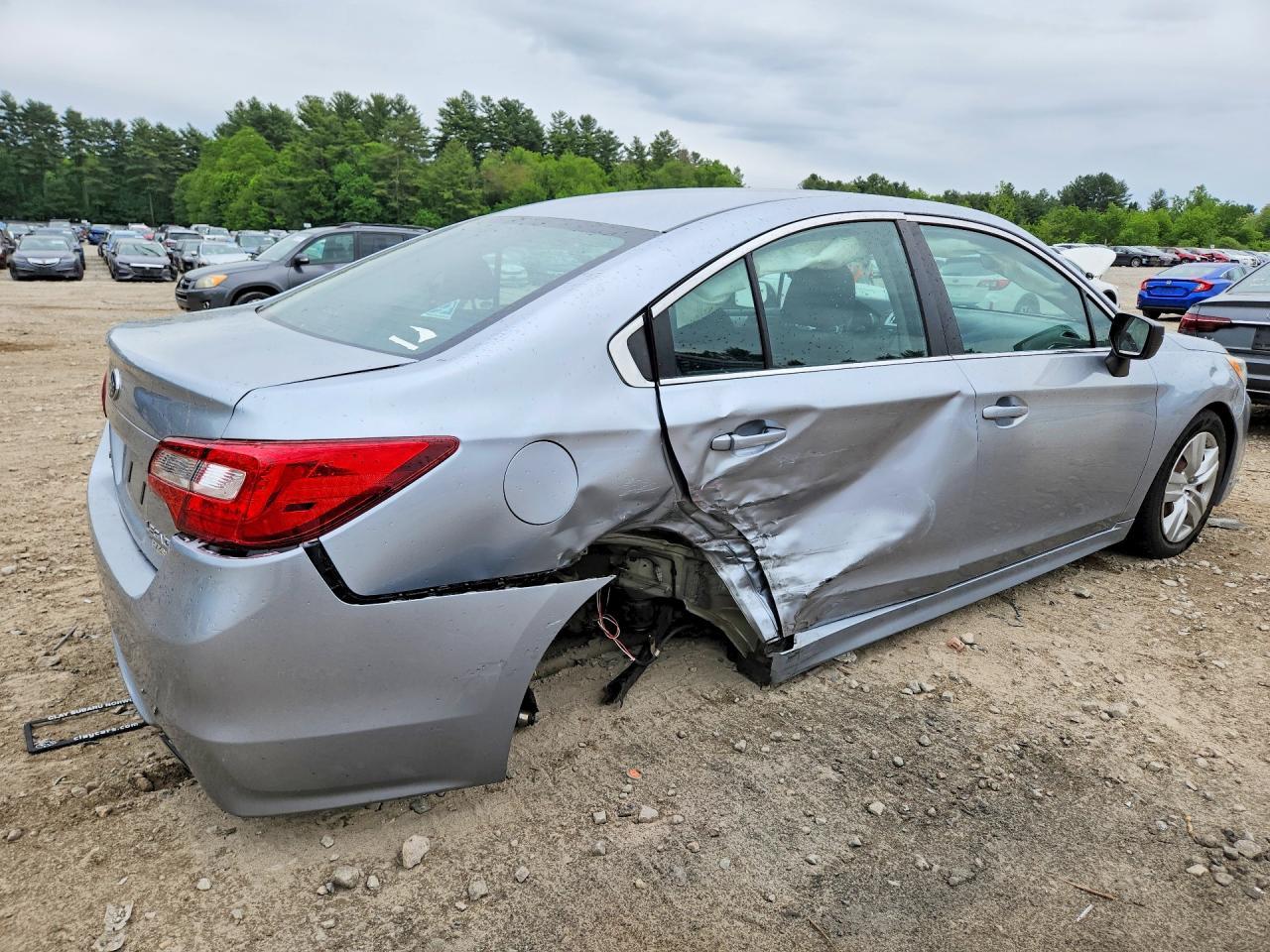 2015 SUBARU Legacy