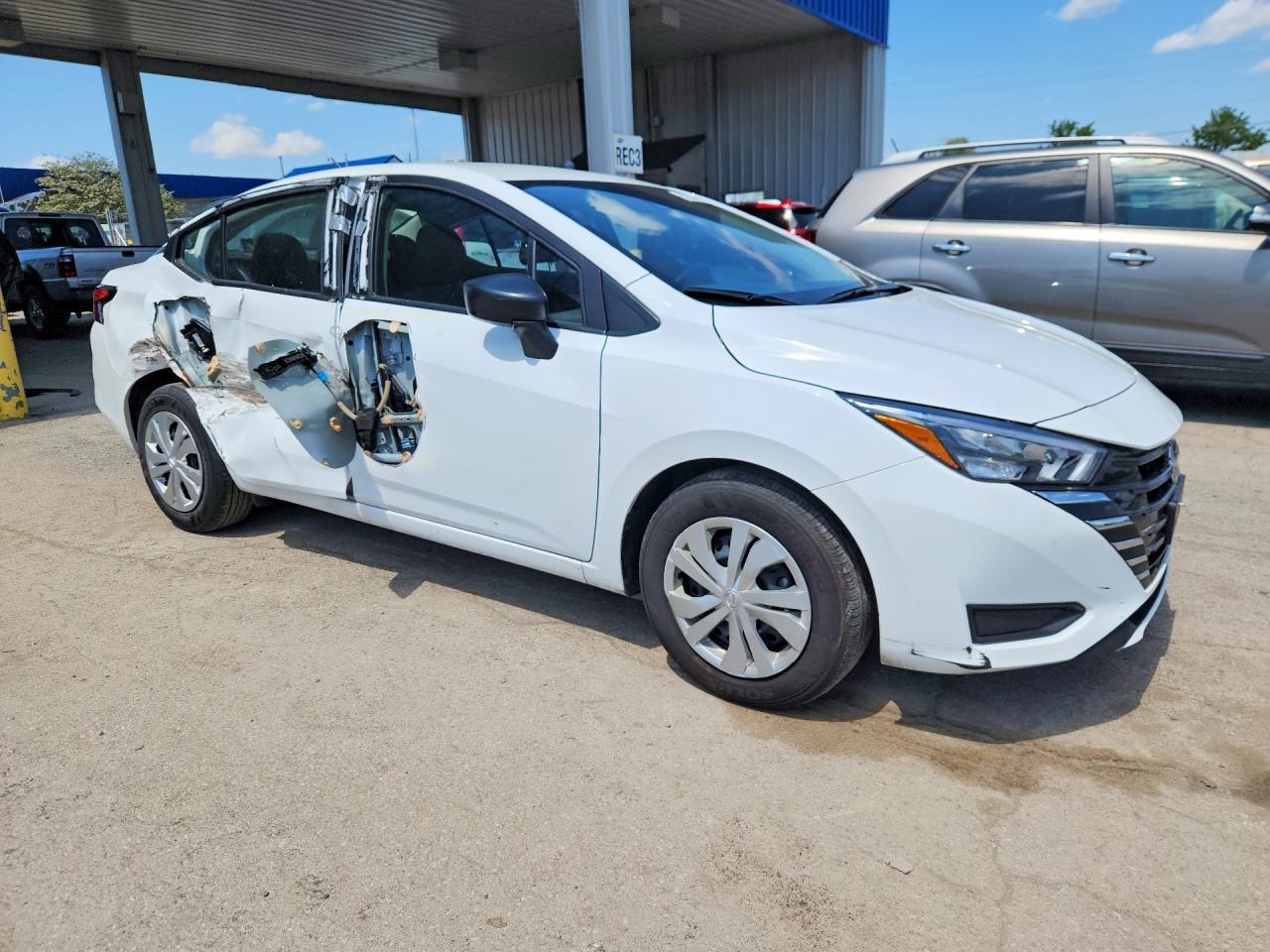 2025 NISSAN VERSA