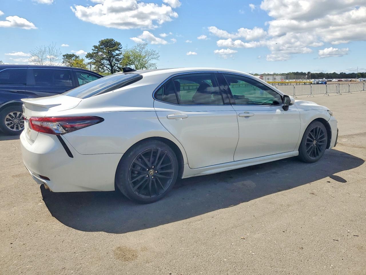 2021 TOYOTA CAMRY