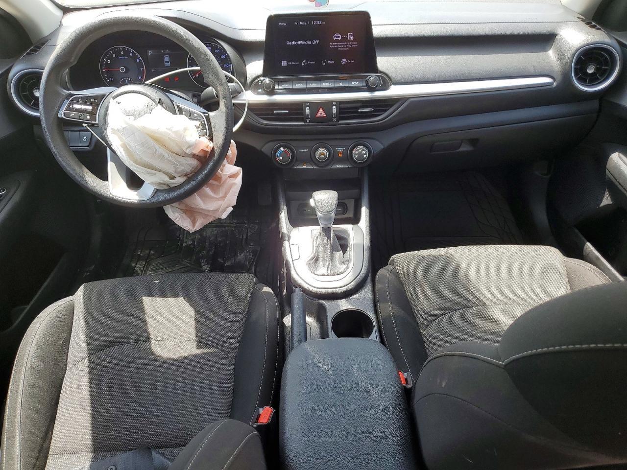2023 KIA FORTE