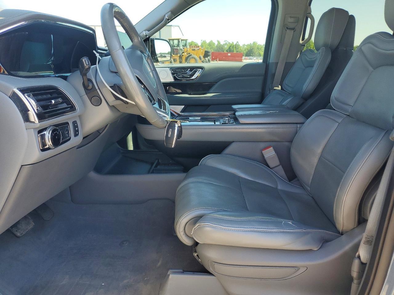 2018 LINCOLN Navigator
