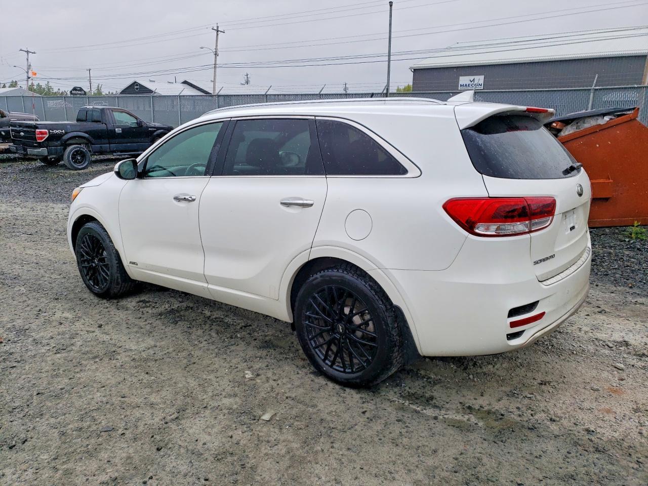 2016 KIA SORENTO