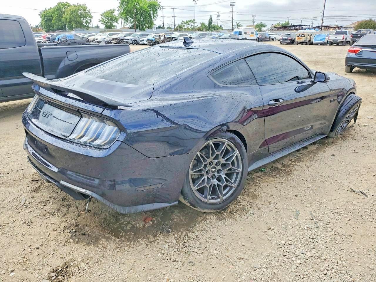 2021 FORD MUSTANG
