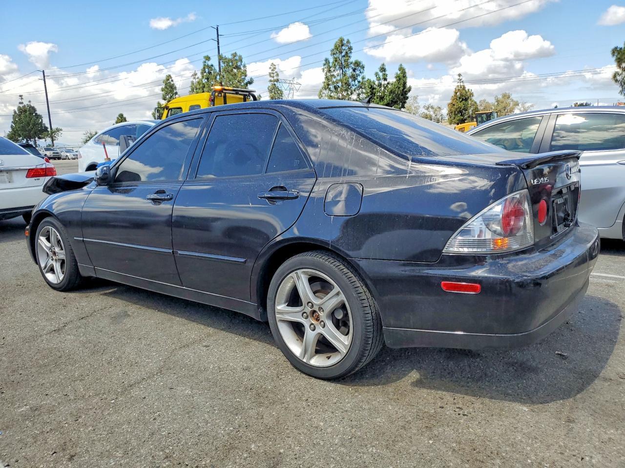 2005 LEXUS IS 300