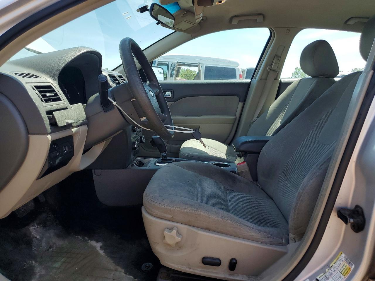 2011 FORD FUSION