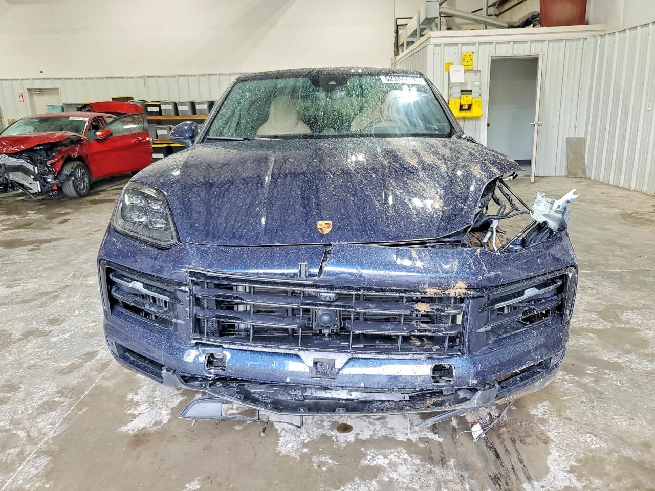 2024 PORSCHE CAYENNE
