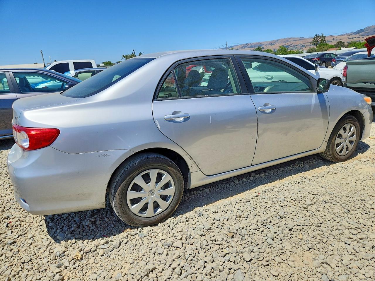 2011 TOYOTA COROLLA