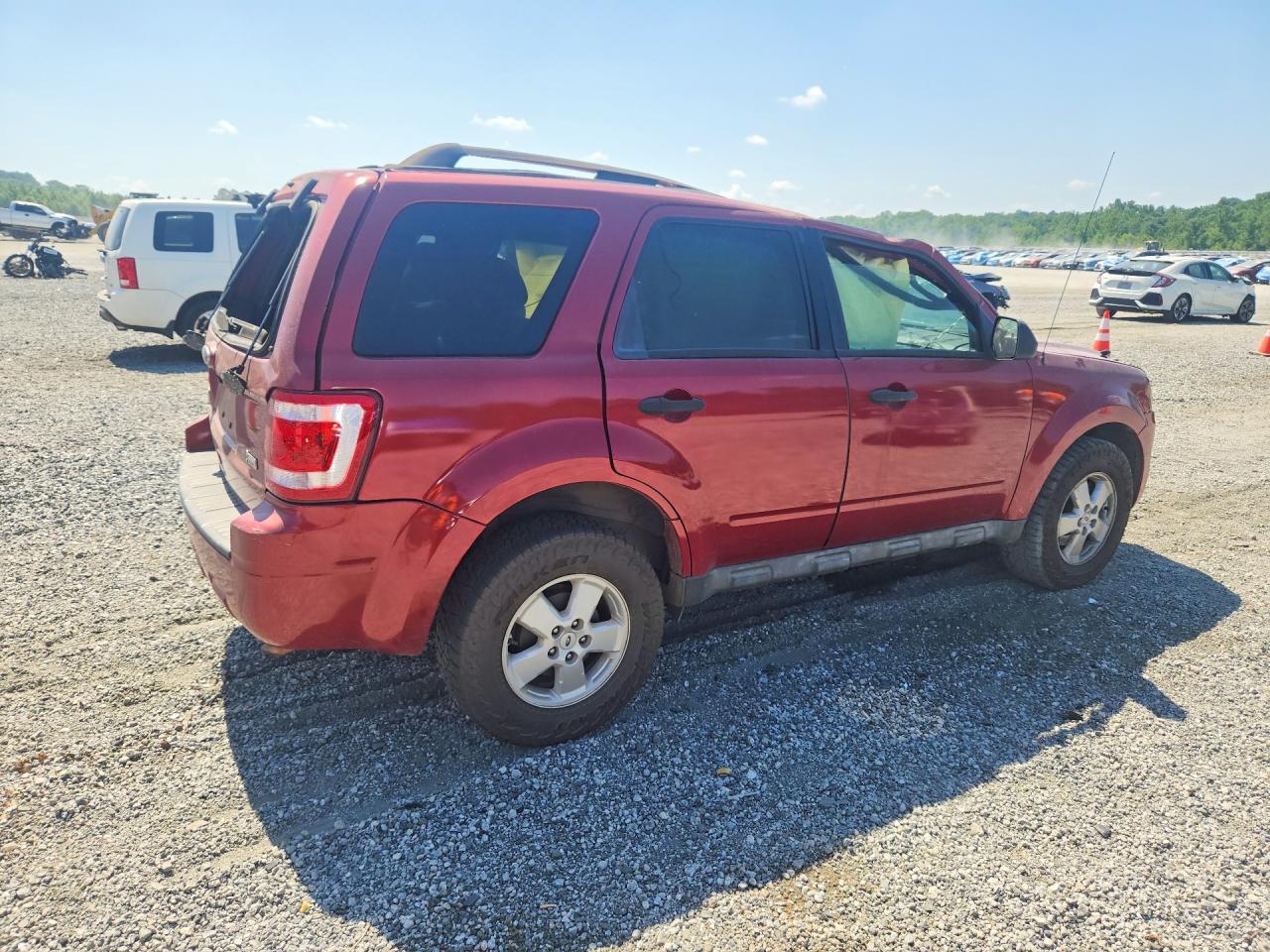 2010 FORD ESCAPE