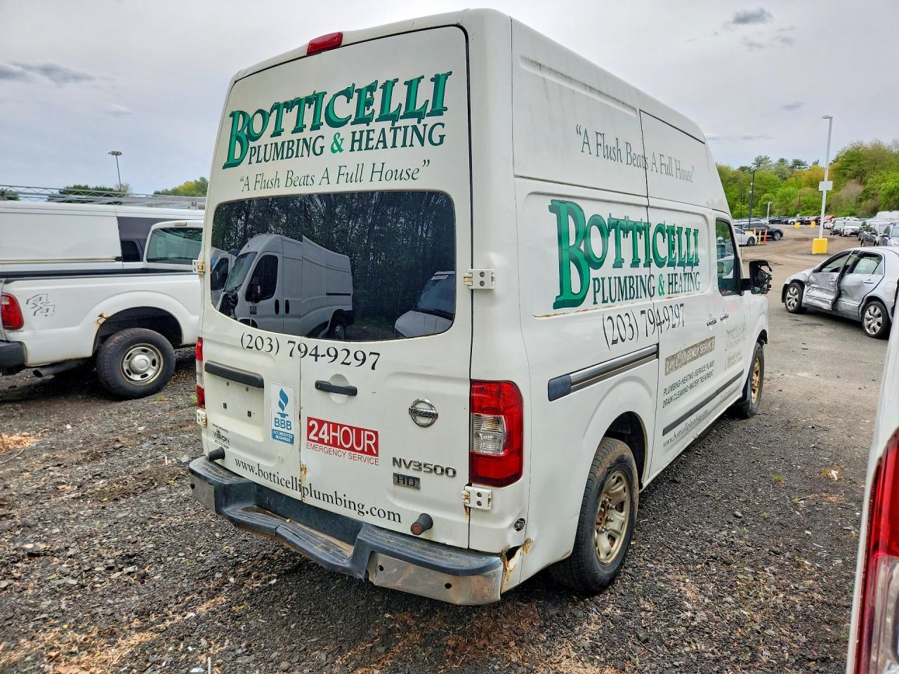 2012 NISSAN NV 2500