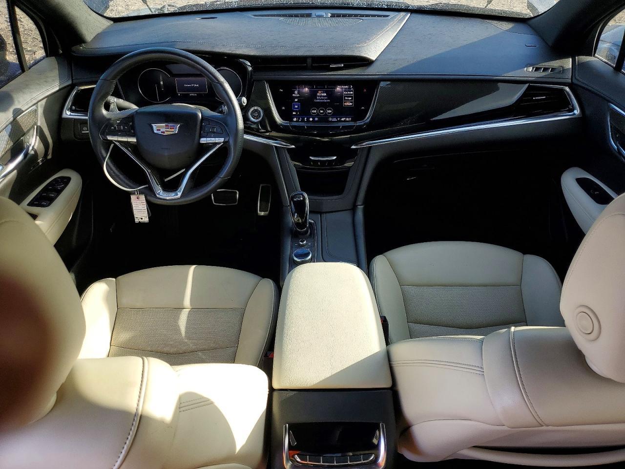 2021 CADILLAC XT6