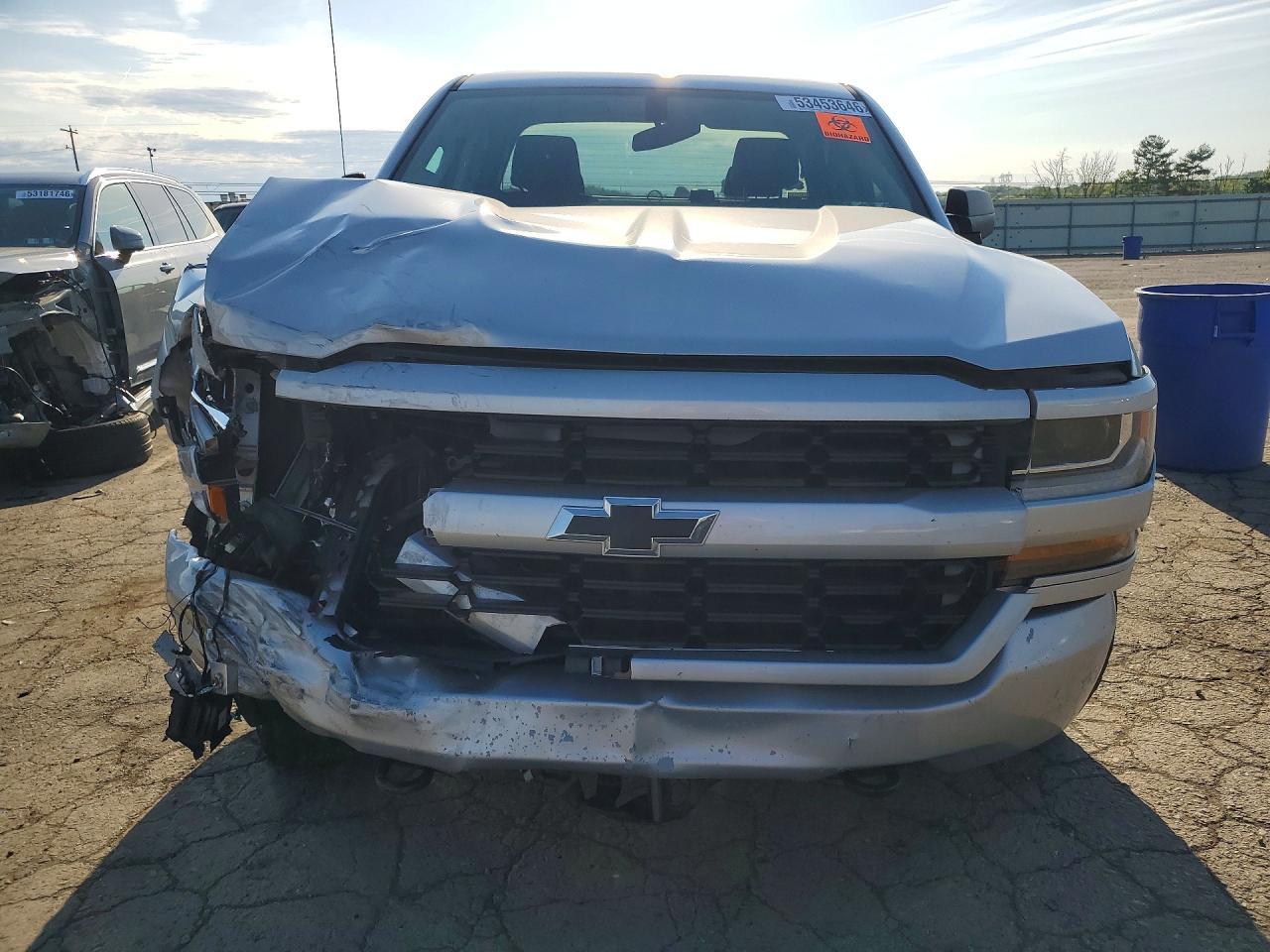 2017 CHEVROLET Silverado