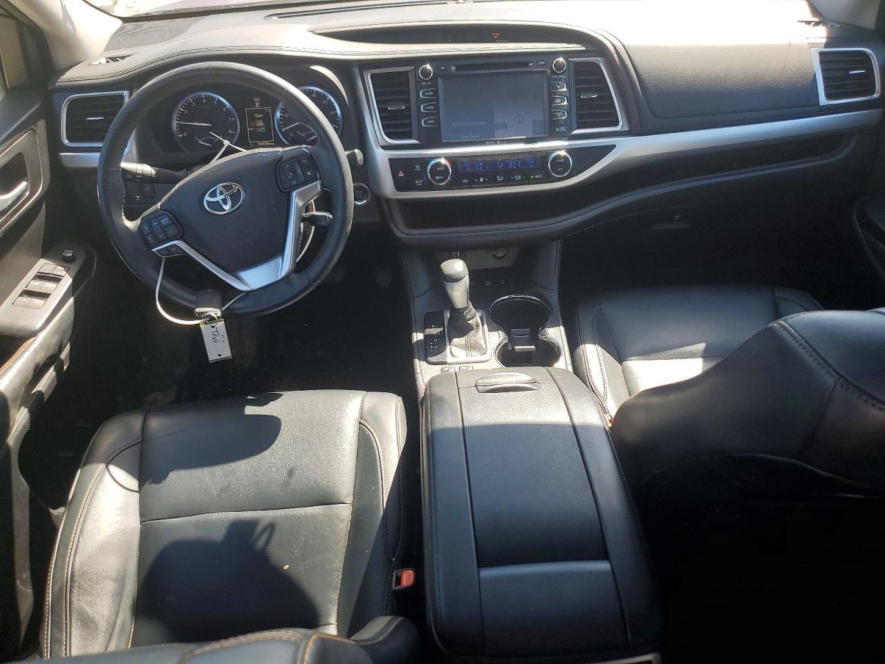 2015 TOYOTA HIGHLANDER