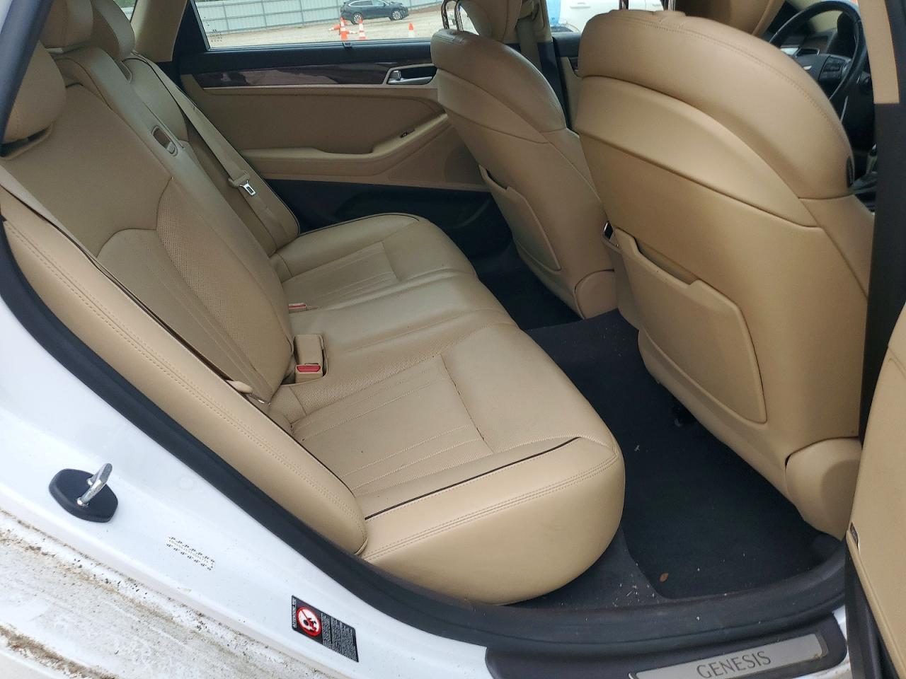 2015 HYUNDAI GENESIS