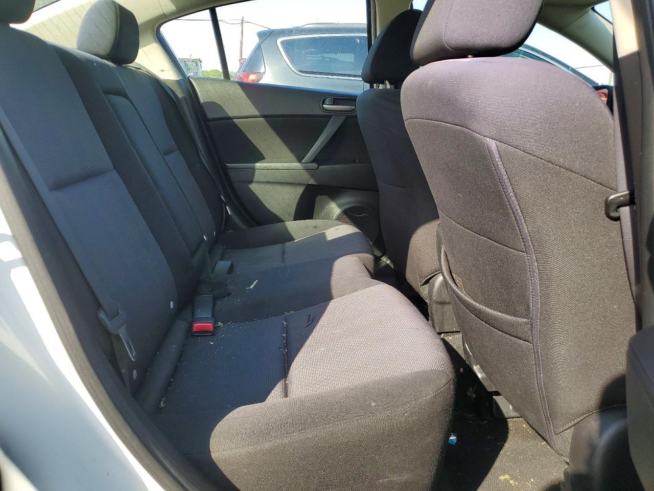 2010 MAZDA 3