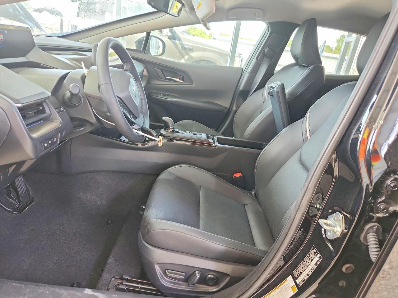 2024 TOYOTA PRIUS
