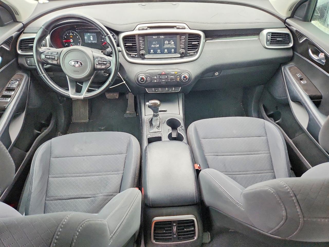 2017 KIA SORENTO