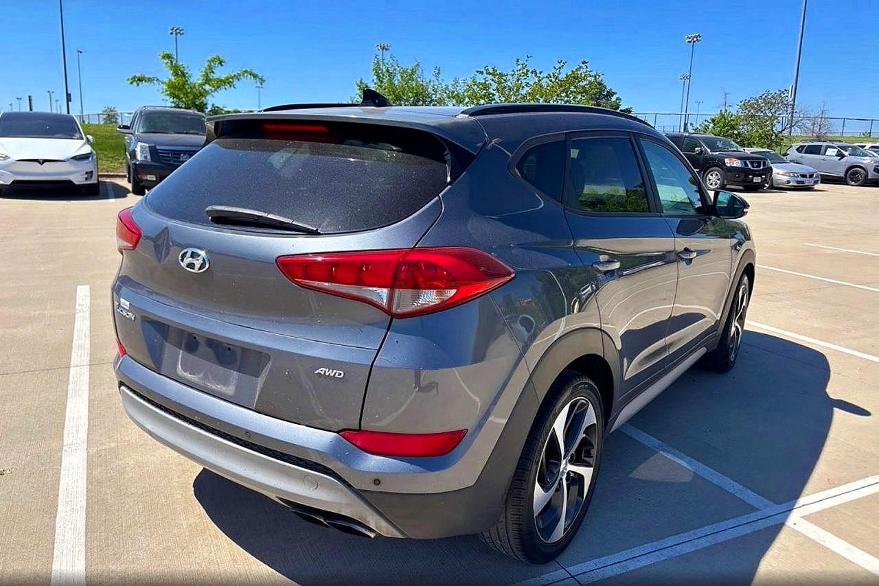 2018 HYUNDAI TUCSON