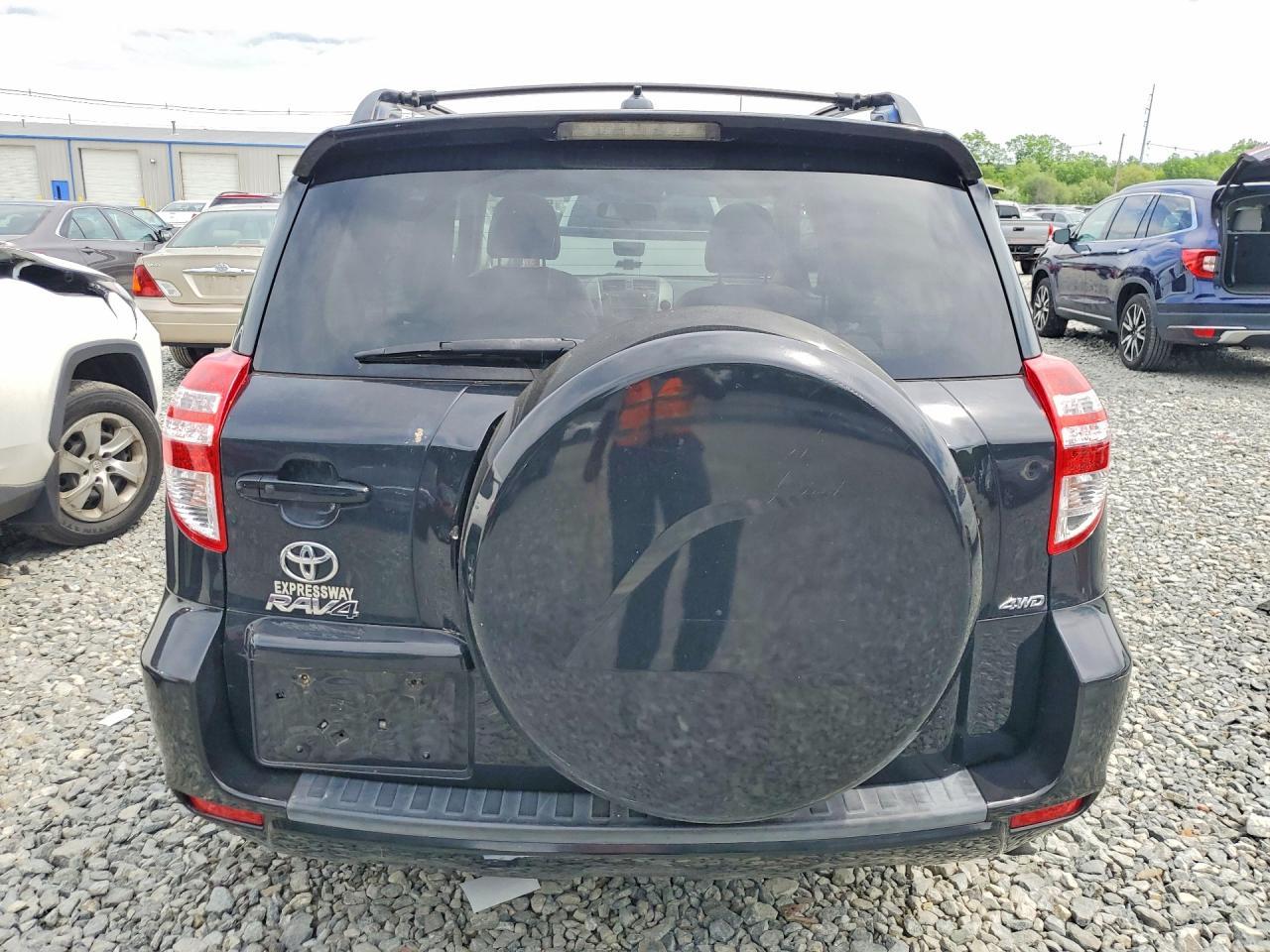 2011 TOYOTA RAV4