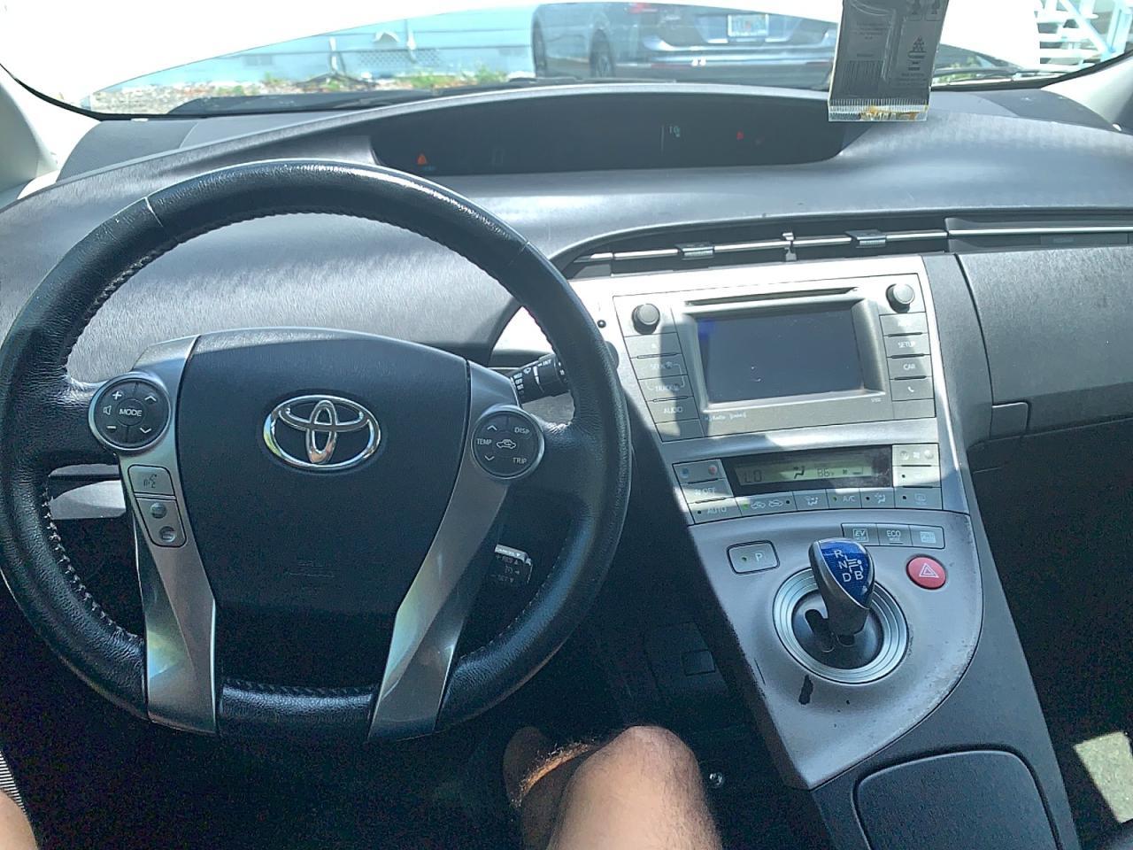 2015 TOYOTA PRIUS