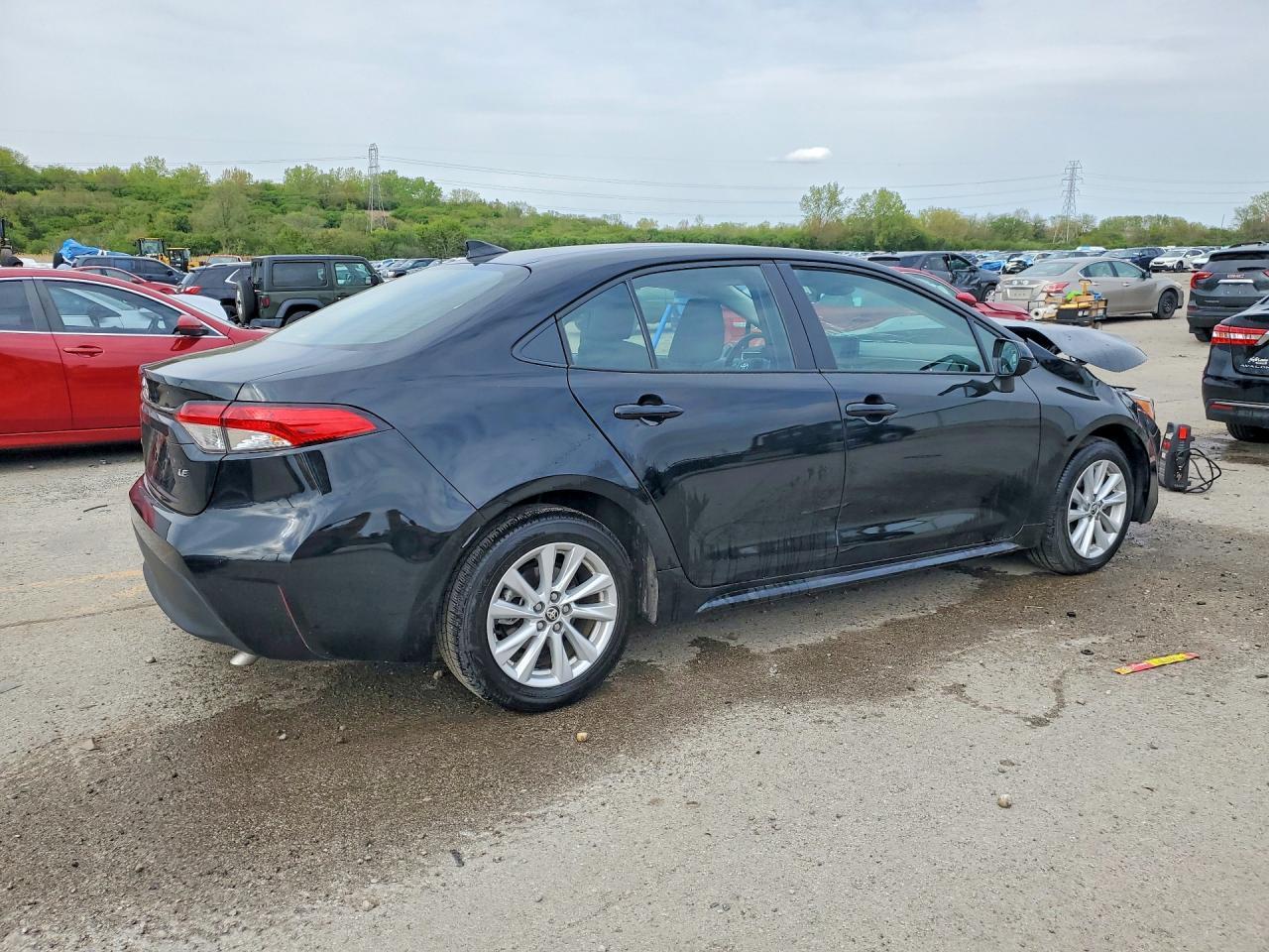 2025 TOYOTA COROLLA