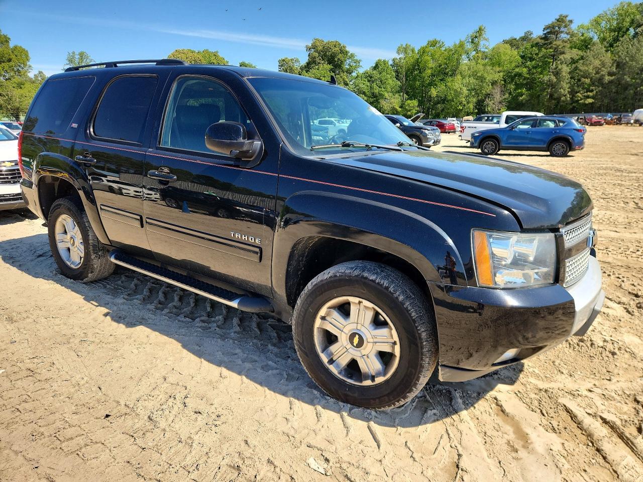 2011 CHEVROLET Tahoe