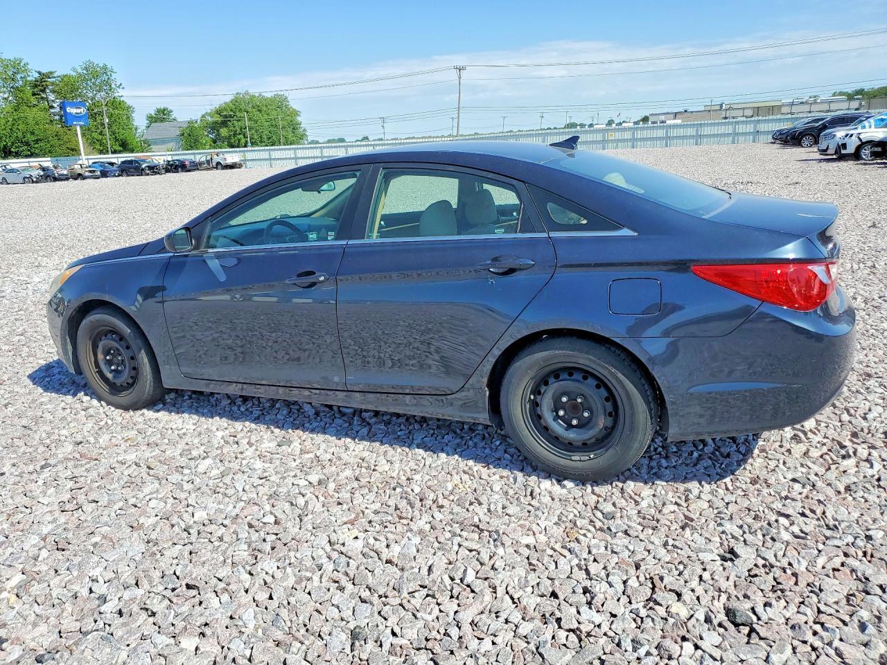 2011 HYUNDAI SONATA